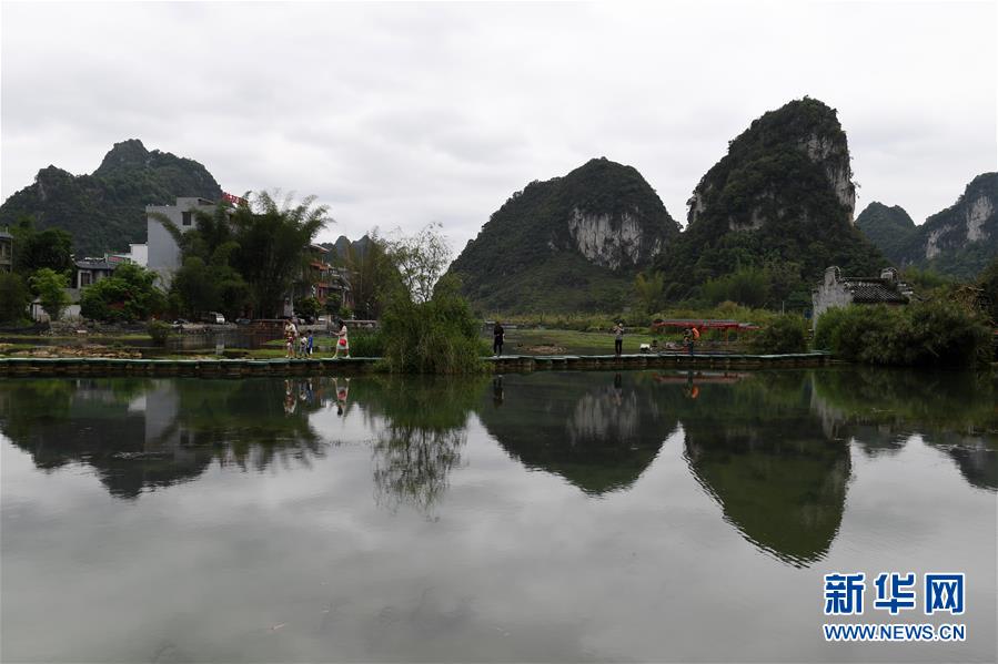 (壯麗70年 奮斗新時(shí)代——推動(dòng)高質(zhì)量發(fā)展調(diào)研行·圖文互動(dòng))(5)生態(tài)旅游“大文章” 文旅融合綻光彩——廣西邊關(guān)風(fēng)情旅游帶建設(shè)縱覽