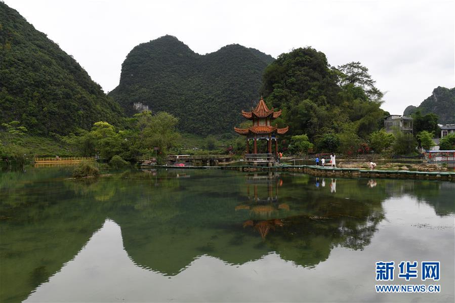 (壯麗70年 奮斗新時(shí)代——推動(dòng)高質(zhì)量發(fā)展調(diào)研行·圖文互動(dòng))(6)生態(tài)旅游“大文章” 文旅融合綻光彩——廣西邊關(guān)風(fēng)情旅游帶建設(shè)縱覽