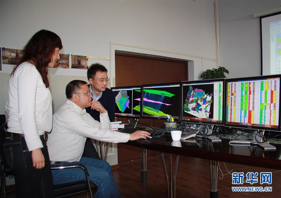 （新華全媒頭條&middot;圖文互動(dòng)）（7）鍛造領(lǐng)航復(fù)興的中流砥柱&mdash;&mdash;寫在&ldquo;不忘初心、牢記使命&rdquo;主題教育即將啟動(dòng)之際