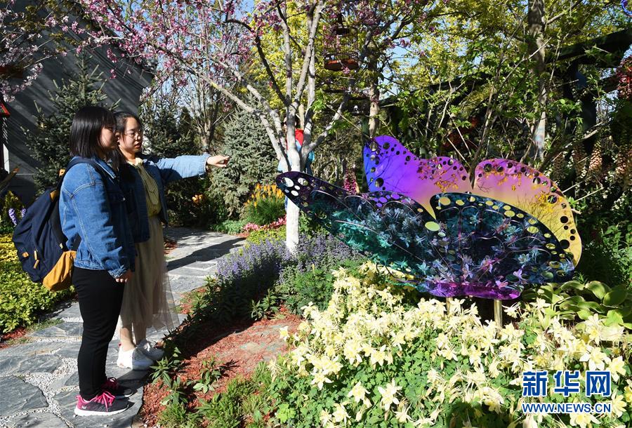 （在習(xí)近平新時(shí)代中國(guó)特色社會(huì)主義思想指引下&mdash;&mdash;新時(shí)代新作為新篇章&middot;圖文互動(dòng)）（11）從世園會(huì)&ldquo;看&rdquo;中國(guó)綠色發(fā)展之路&mdash;&mdash;寫(xiě)在北京世園會(huì)&ldquo;中國(guó)國(guó)家館日&rdquo;到來(lái)之際