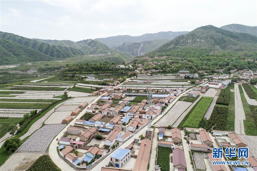 （新華全媒頭條&middot;壯麗70年&middot;奮斗新時(shí)代&middot;圖文互動(dòng)）（16）中國(guó)減貧的西海固報(bào)告