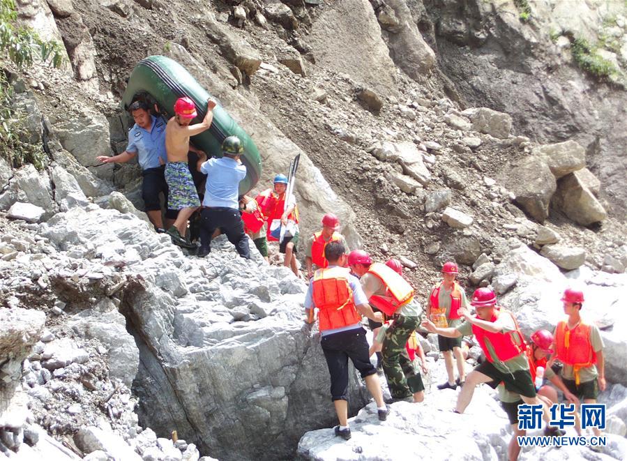 （時(shí)代先鋒&middot;圖文互動(dòng)）（2）為人民&ldquo;逆行&rdquo;的人&mdash;&mdash;追記退役軍人、青年禁毒民警韓順軍