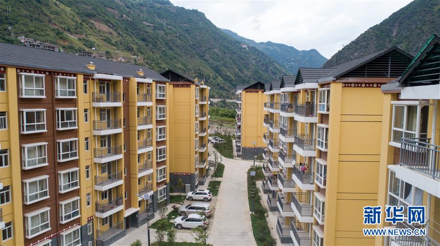 （直過民族脫貧攻堅&middot;圖文互動）（6）下山！傈僳群眾開啟新生活