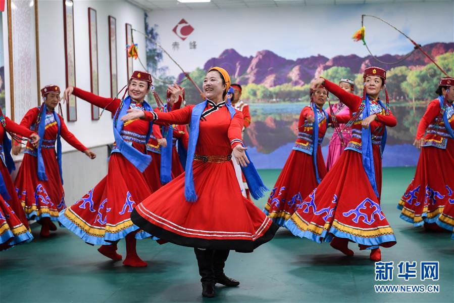 (新華全媒頭條·圖文互動)(1)心系北疆 情滿草原——習近平總書記考察內(nèi)蒙古回訪記