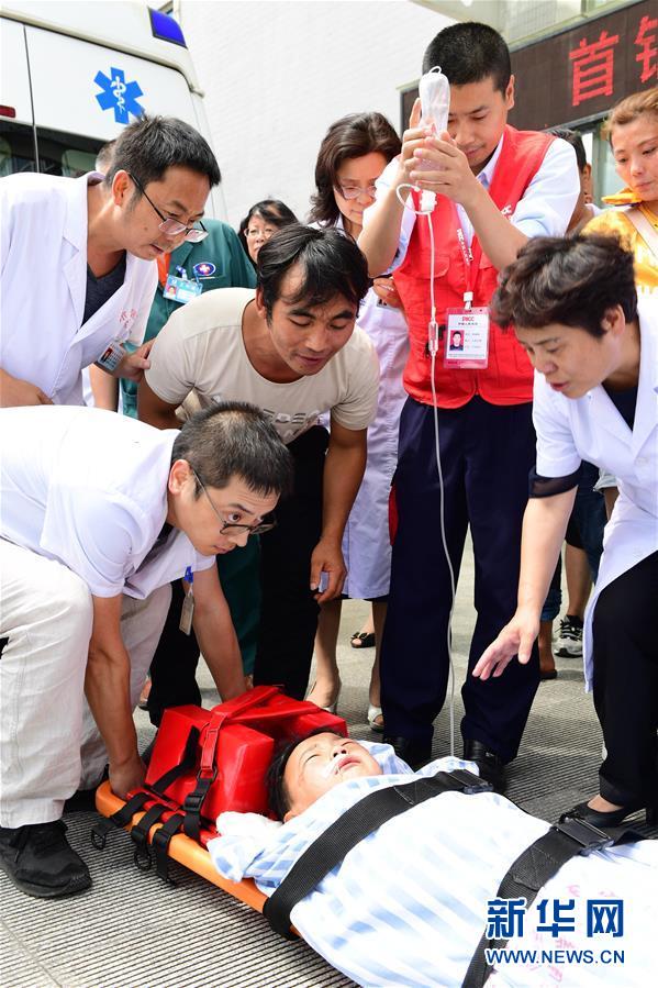 （新華全媒頭條&middot;圖文互動）（10）有一絲希望，就盡百倍努力&mdash;&mdash;貴州水城&ldquo;7&middot;23&rdquo;特大山體滑坡72小時救援紀(jì)實(shí)