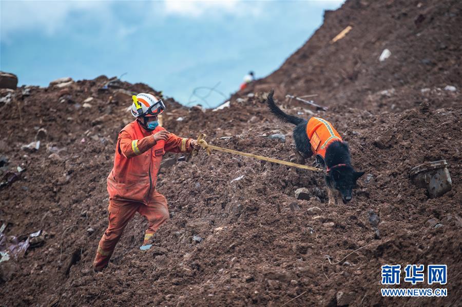 （新華全媒頭條&middot;圖文互動）（5）有一絲希望，就盡百倍努力&mdash;&mdash;貴州水城&ldquo;7&middot;23&rdquo;特大山體滑坡72小時救援紀(jì)實(shí)