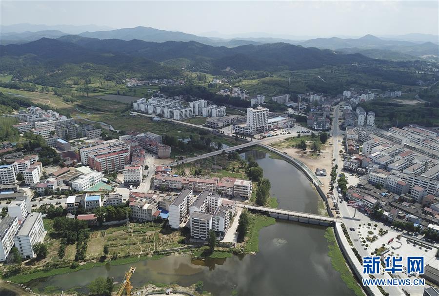 （新華全媒頭條&middot;壯麗70年&middot;奮斗新時代&mdash;&mdash;記者再走長征路&middot;圖文互動）（1）紅色星火的人民力量&mdash;&mdash;大別山走出兩支紅軍隊(duì)伍的歷史啟示