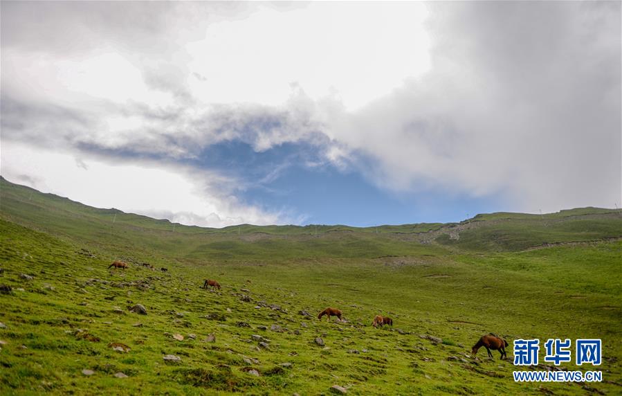 (新華全媒頭條·壯麗70年·奮斗新時(shí)代——記者再走長(zhǎng)征路·圖文互動(dòng))(1)紅色的山河 綠色的家園——川滇紅軍長(zhǎng)征沿線見(jiàn)聞