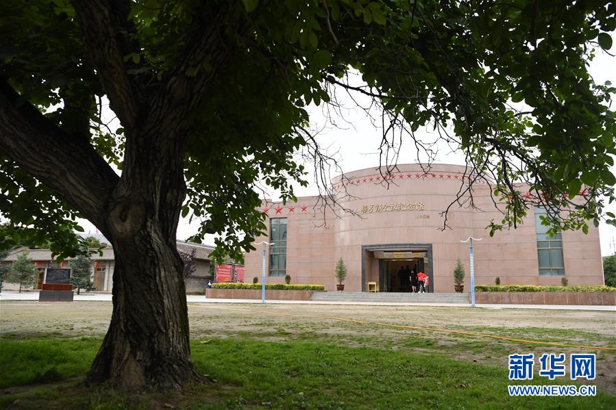 （新華全媒頭條&middot;壯麗70年&middot;奮斗新時(shí)代&mdash;&mdash;記者再走長征路&middot;圖文互動）（7）凝聚起救亡圖存的磅礴力量&mdash;&mdash;追記紅軍長征大會師