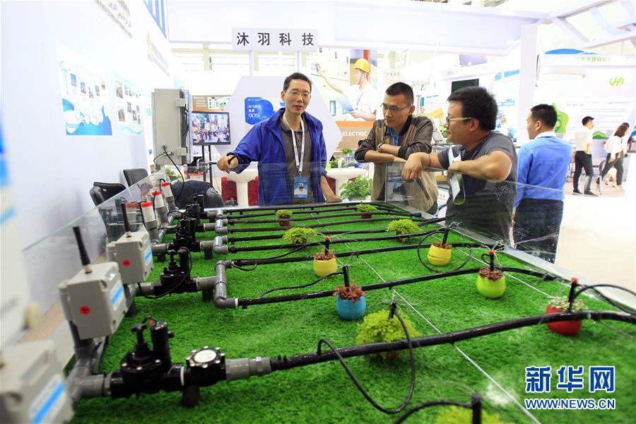 (新華全媒頭條·圖文互動(dòng))(12)舟舶繼路辟新天 商使交屬煥新顏——寫在第四屆中阿博覽會(huì)開幕之際