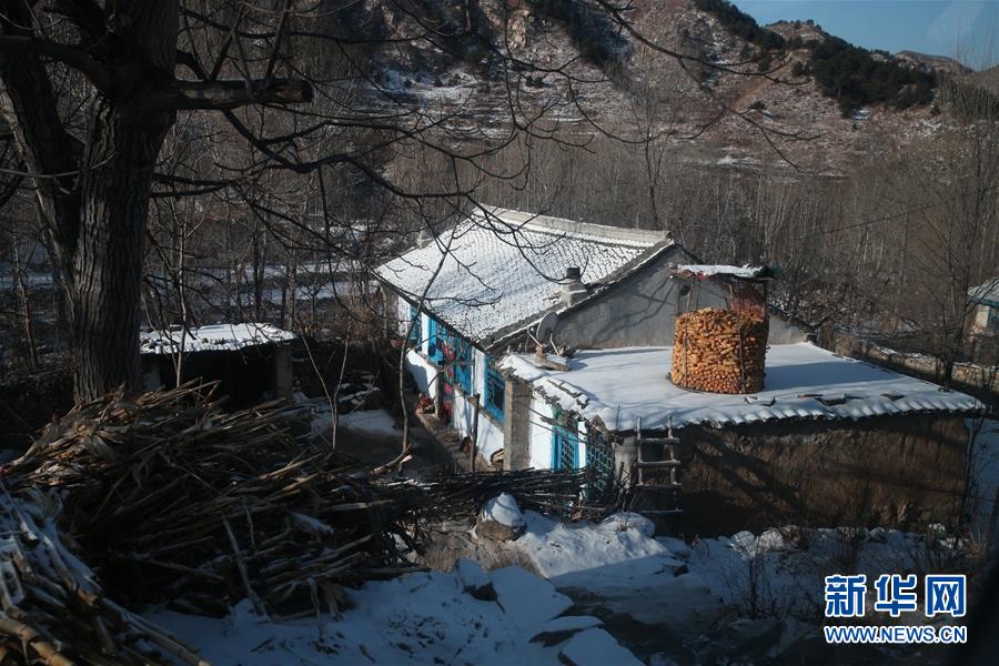 （集中連片特困地區(qū)貧困村調(diào)研行&middot;圖文互動）（1）只要有信心，黃土變成金&mdash;&mdash;河北阜平縣駱駝灣村和顧家臺村脫貧調(diào)查 