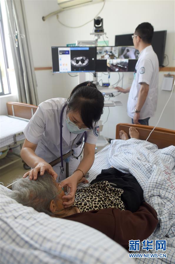 (“中國(guó)面貌”系列述評(píng)·圖文互動(dòng))(1)健康中國(guó)——70年中國(guó)面貌變遷述評(píng)之七