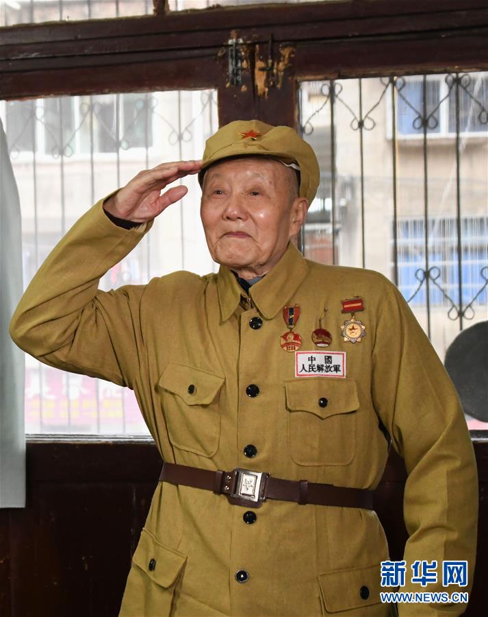 （壯麗70年&middot;奮斗新時代&mdash;&mdash;共和國榮光）（1）張富清：緊跟黨走，做黨的好戰(zhàn)士