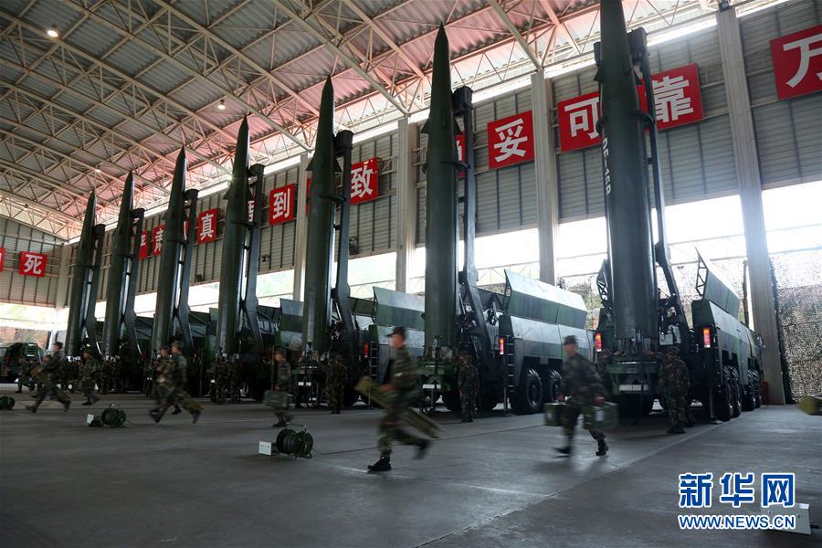 （新華全媒頭條&middot;圖文互動）（11）沿著中國特色強(qiáng)軍之路闊步前進(jìn)&mdash;&mdash;黨中央、中央軍委領(lǐng)導(dǎo)推進(jìn)國防和軍隊建設(shè)70年紀(jì)實