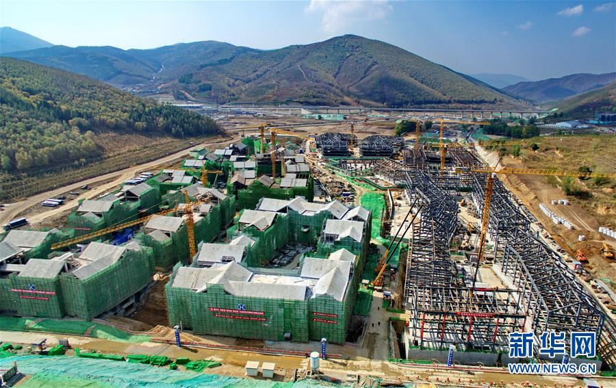 （體育）（1）2022年北京冬奧會張家口冬奧村主體結(jié)構正式封頂