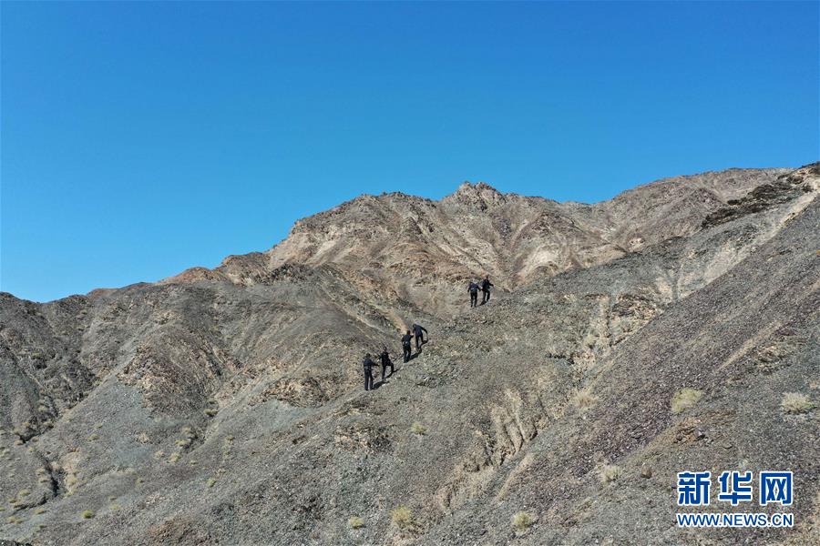 (愛國情 奮斗者·圖文互動)(9)印刻在戈壁上的名字