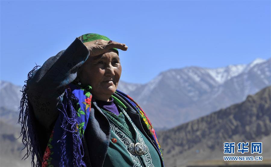 （壯麗70年&middot;奮斗新時代&mdash;&mdash;共和國榮光&middot;圖文互動）（2）中國，一生的守護&mdash;&mdash;記&ldquo;人民楷模&rdquo;國家榮譽稱號獲得者布茹瑪汗&middot;毛勒朵