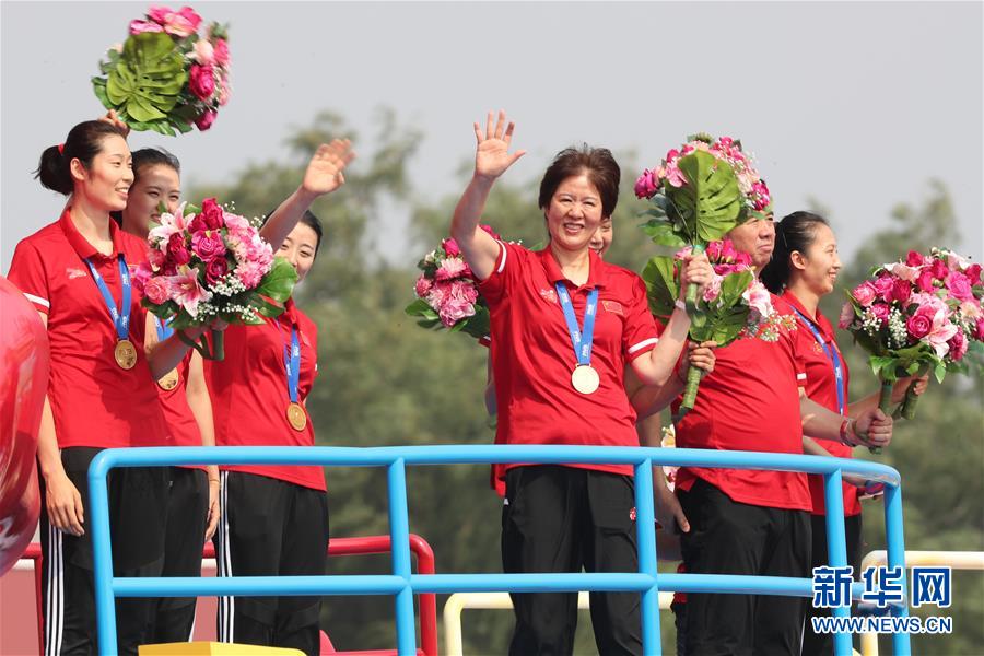 （新華全媒頭條&middot;圖文互動(dòng)）（5）凝聚愛(ài)國(guó)主義的磅礴力量！&mdash;&mdash;新中國(guó)成立70周年盛典啟示錄