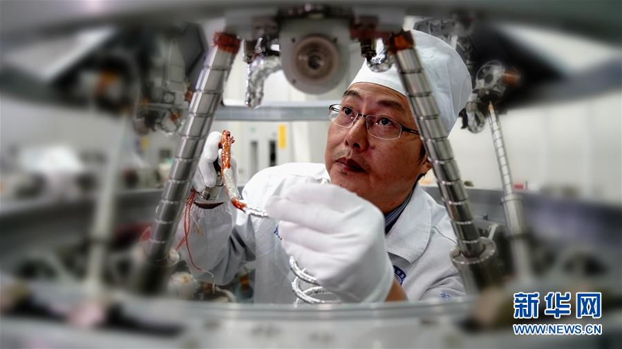 （德耀中華&middot;圖文互動(dòng)）（1）王曙群：&ldquo;腳踏實(shí)地、仰望星空&rdquo;的大國(guó)工匠