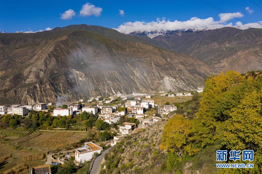 (圖文互動)(5)香巴拉并不遙遠——寫在潔白的現(xiàn)代藏鄉(xiāng)