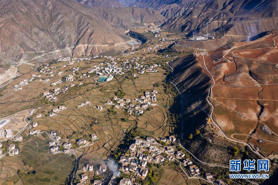 (圖文互動)(6)香巴拉并不遙遠——寫在潔白的現(xiàn)代藏鄉(xiāng)