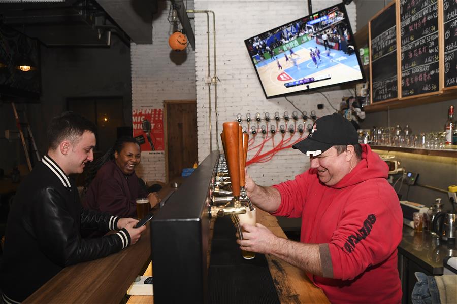 (在習近平新時代中國特色社會主義思想指引下——新時代新作為新篇章·總書記關切開放事·圖文互動)(1)中國引力:在開放的中國共創(chuàng)幸福