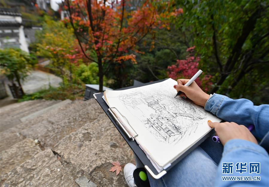 （圖文互動(dòng)）（4）鄉(xiāng)村攝影師、鄉(xiāng)村&ldquo;模特&rdquo;、民宿店主&mdash;&mdash;鄉(xiāng)村旅游推動(dòng)婺源農(nóng)民生活方式發(fā)生新變化