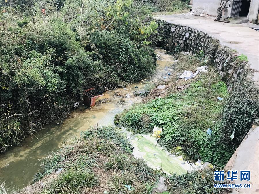 （新華調(diào)查&middot;國(guó)務(wù)院農(nóng)村人居環(huán)境大檢查&middot;圖文互動(dòng)）（3）農(nóng)村生活污水何處去？&mdash;&mdash;農(nóng)村污水治理&ldquo;梗阻&rdquo;現(xiàn)象調(diào)查