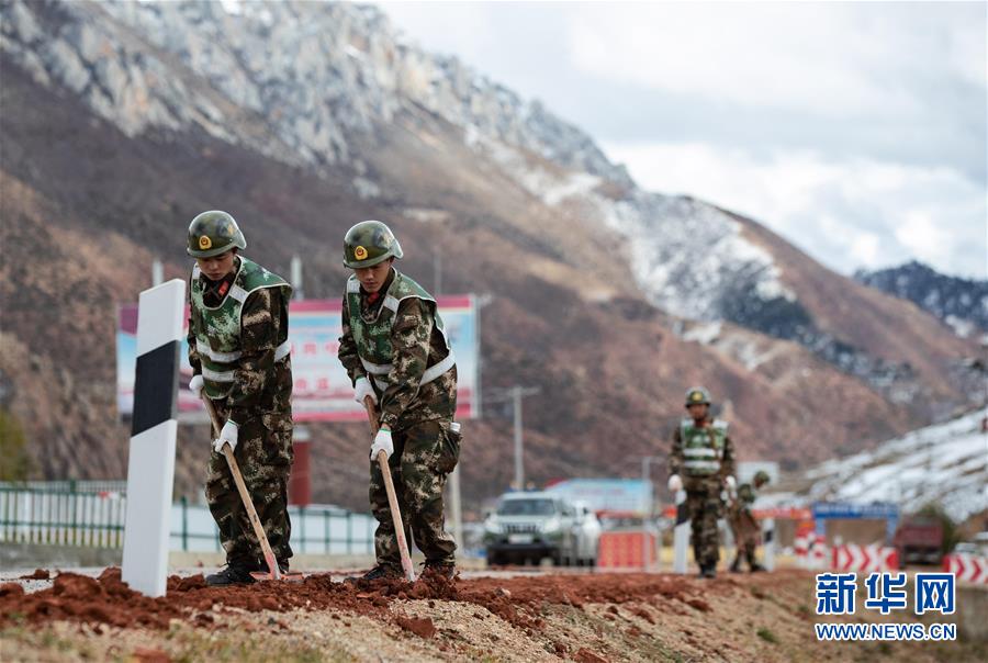（新華全媒頭條&middot;圖文互動）（12）格?；ㄩ_滿天路&mdash;&mdash;寫在川藏公路通車65周年之際