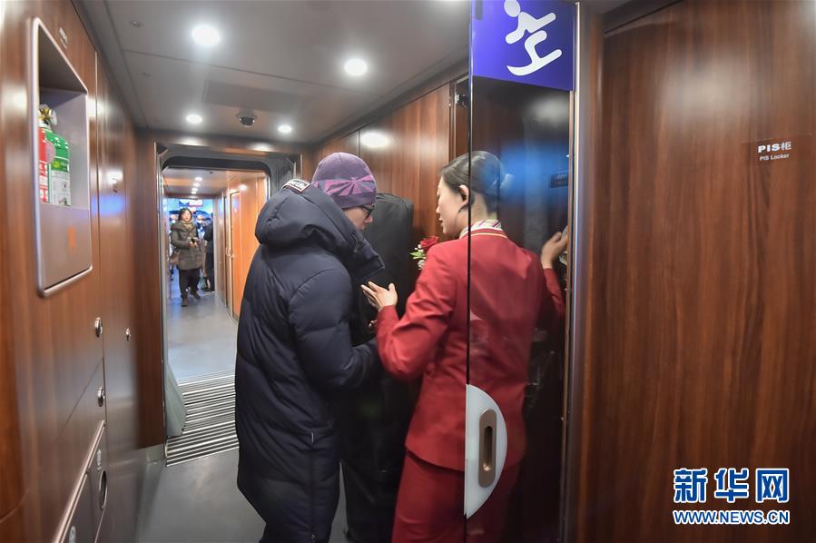 （新華全媒頭條&middot;圖文互動）（7）百年跨越，逐夢京張&mdash;&mdash;寫在京張高鐵開通暨中國高鐵突破3.5萬公里之際