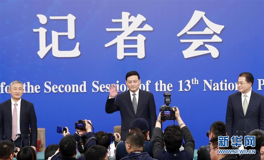 （兩會(huì)&middot;XHDW）（1）國資委主任肖亞慶等就&ldquo;國有企業(yè)改革發(fā)展&rdquo;答記者問