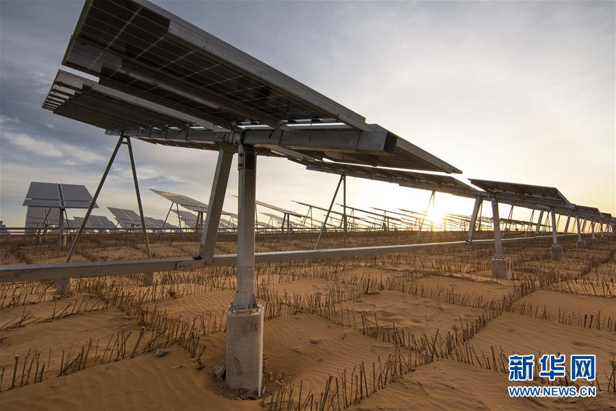 （在習近平新時代中國特色社會主義思想指引下&mdash;&mdash;新時代新作為新篇章&middot;總書記關切高質量發(fā)展&middot;圖文互動）（4）從一粒沙看不斷擴大的中國綠色版圖