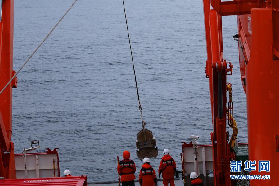 （&ldquo;雪龍&rdquo;探南極&middot;圖文互動）（6）中國南極考察隊順利完成宇航員海綜合科考