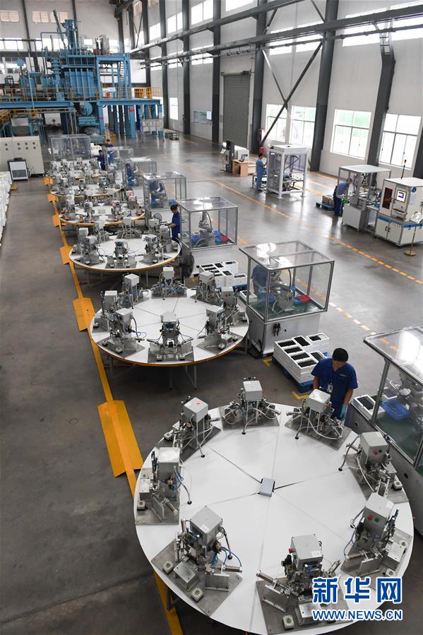 （新華全媒頭條&middot;圖文互動）（8）創(chuàng)新，在復(fù)興的征程上&mdash;&mdash;以習(xí)近平同志為核心的黨中央關(guān)心科技創(chuàng)新工作紀(jì)實