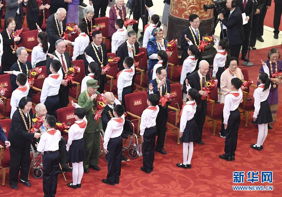 （新華全媒頭條&middot;圖文互動）（19）創(chuàng)新，在復(fù)興的征程上&mdash;&mdash;以習(xí)近平同志為核心的黨中央關(guān)心科技創(chuàng)新工作紀(jì)實