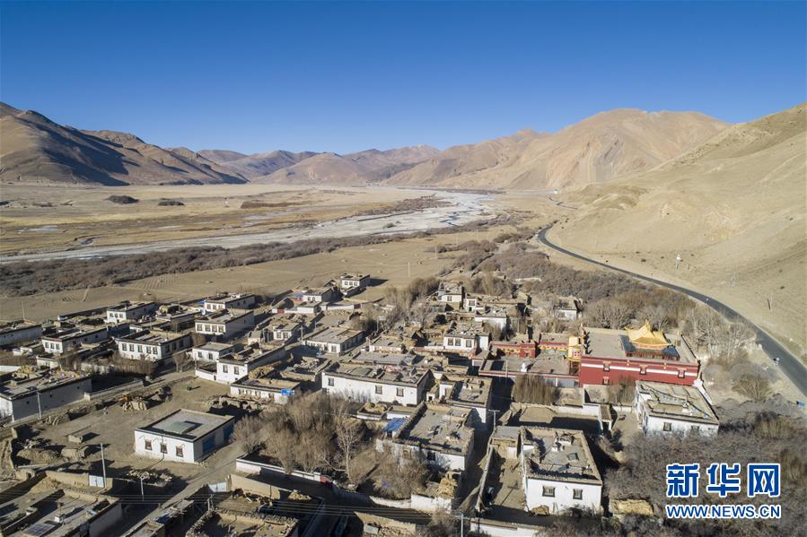 (新春走基層·圖文互動)(1)守土與鄉(xiāng)愁——走進(jìn)珠峰腳下的村莊