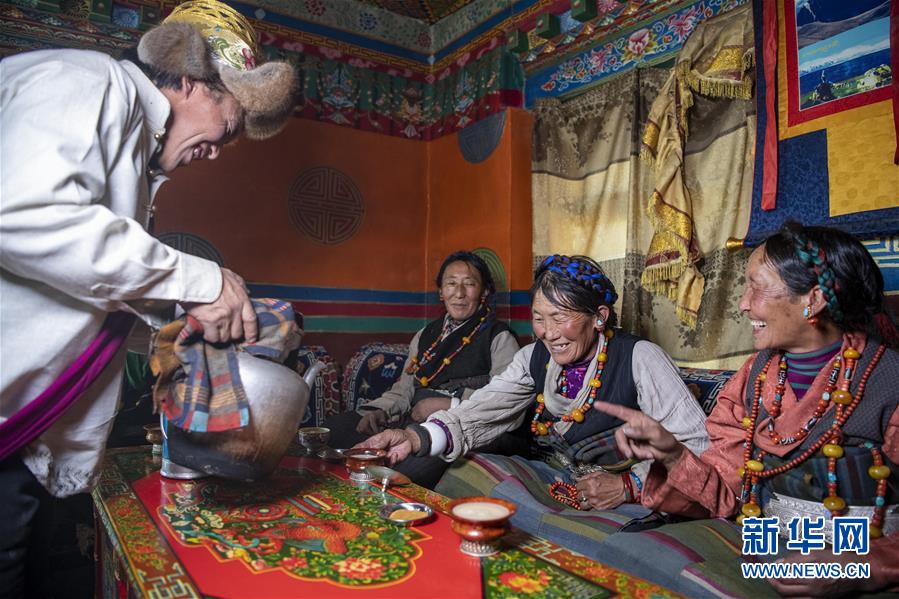 (新春走基層·圖文互動)(8)守土與鄉(xiāng)愁——走進(jìn)珠峰腳下的村莊