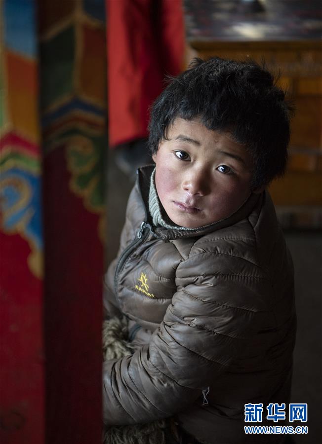 (新春走基層·圖文互動)(5)守土與鄉(xiāng)愁——走進(jìn)珠峰腳下的村莊