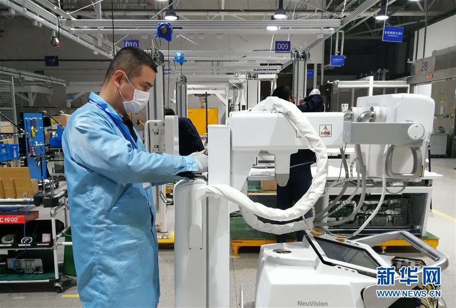 (聚焦疫情防控·圖文互動)(1)3小時發(fā)貨,18小時裝機 遼寧醫(yī)療設(shè)備企業(yè)抗擊疫情在行動