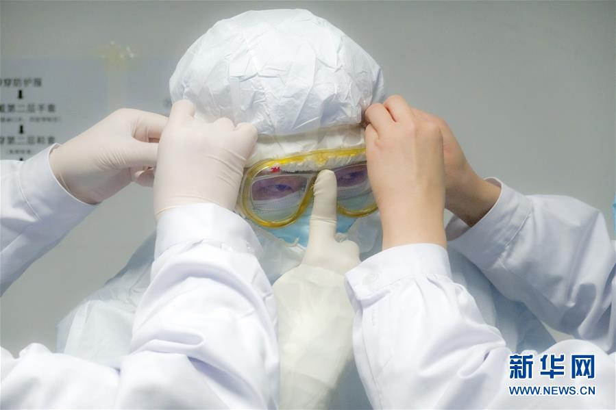 （新華全媒頭條&middot;圖文互動）（3）&ldquo;與國家同舟，與人民共濟&rdquo;&mdash;&mdash;新冠肺炎重癥救治同濟醫(yī)院戰(zhàn)&ldquo;疫&rdquo;直擊