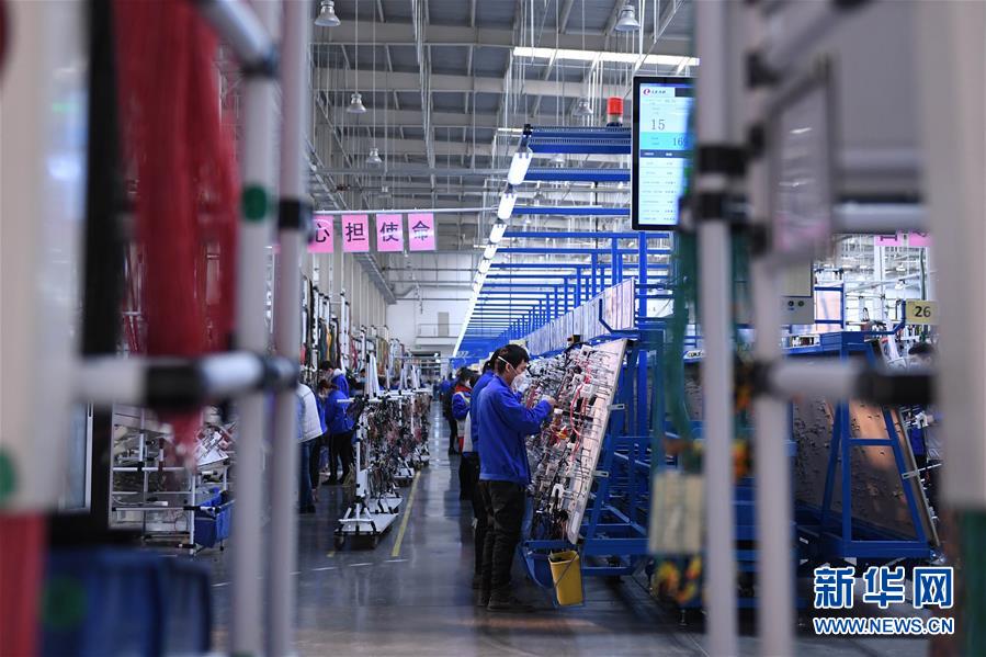 (聚焦疫情防控·圖文互動)(3)用疫情“防控線”守衛(wèi)企業(yè)“生命線”——長春復工企業(yè)防控一線見聞