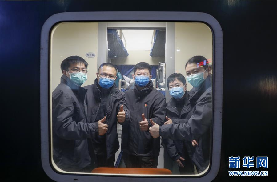 （聚焦疫情防控&middot;對(duì)口支援19省份在奮戰(zhàn)&middot;圖文互動(dòng)）（1）&ldquo;當(dāng)我們摘下口罩，看到彼此勝利的微笑&rdquo;&mdash;&mdash;重慶對(duì)口支援孝感市抗擊疫情紀(jì)實(shí)