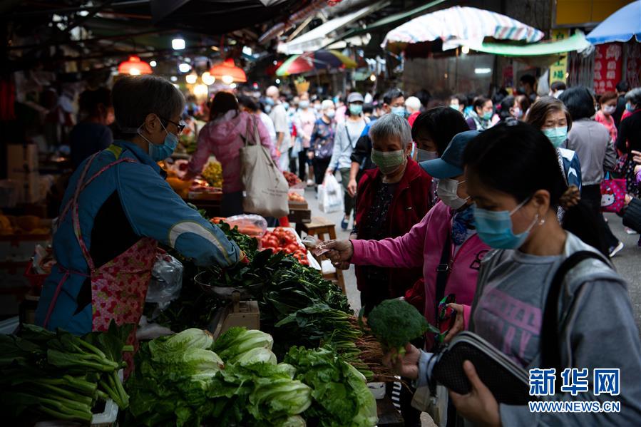 (XHDW·圖文互動)(5)澳門疫情防控工作初見成效 經(jīng)濟社會秩序逐漸恢復