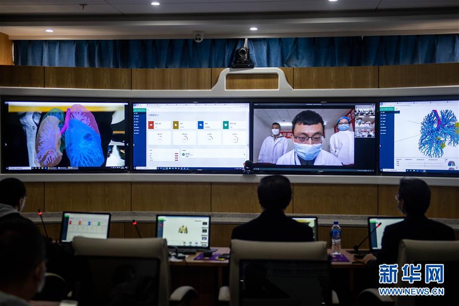 （圖文互動）（1）云南抗疫醫(yī)生有了&ldquo;透視眼&rdquo; 可三維立體看患者肺部