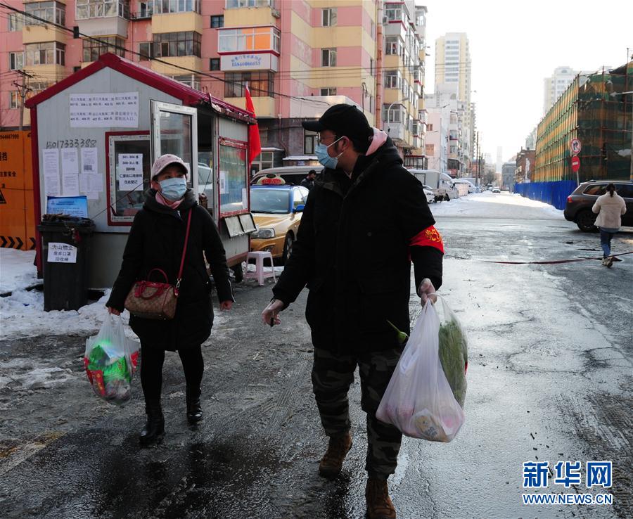 （聚焦疫情防控&middot;圖文互動(dòng)）（1）不知你是誰(shuí)，知你為了誰(shuí)&mdash;&mdash;社區(qū)戰(zhàn)&ldquo;疫&rdquo;志愿者群像