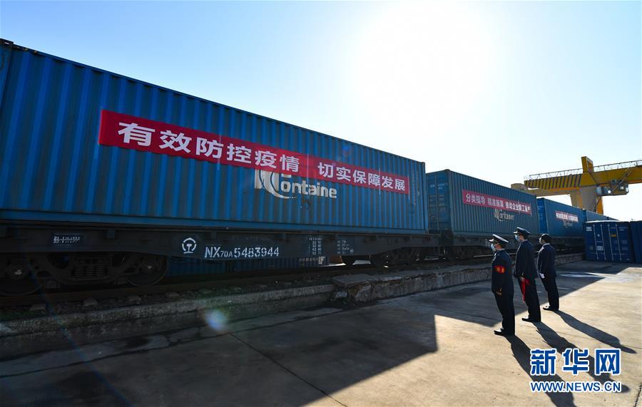 （抓好經(jīng)濟(jì)發(fā)展　應(yīng)對復(fù)雜局面&middot;圖文互動(dòng)）（2）&ldquo;我們的訂單正回流&rdquo;&mdash;&mdash;江西外貿(mào)企業(yè)復(fù)工復(fù)產(chǎn)見聞