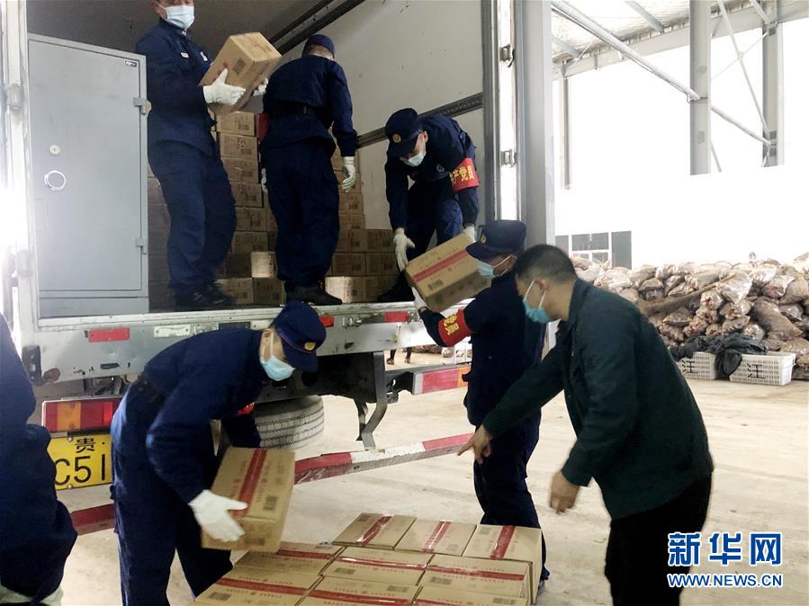 （新華全媒頭條）（5）&ldquo;疫&rdquo;線閃耀&ldquo;火焰藍(lán)&rdquo;&mdash;&mdash;記奮戰(zhàn)湖北抗疫一線的消防救援隊(duì)伍