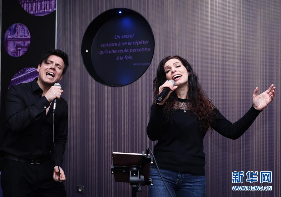 （國際&middot;圖文互動(dòng)）（4）通訊：手牽手，我們共同驅(qū)散陰霾&mdash;&mdash;法國音樂人創(chuàng)作抗疫歌曲背后的故事