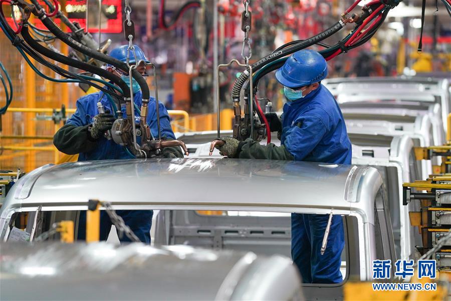 （在習(xí)近平新時代中國特色社會主義思想指引下&mdash;&mdash;新時代新作為新篇章&middot;習(xí)近平總書記關(guān)切事&middot;圖文互動）（16）精準(zhǔn)發(fā)力抓統(tǒng)籌&mdash;&mdash;各地落實&ldquo;分區(qū)分級&rdquo;有序恢復(fù)生產(chǎn)生活