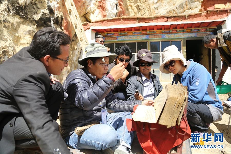 (圖文互動)(2)西藏古籍文獻數(shù)字化提速 大批珍貴藏文古籍近期實現(xiàn)“云閱讀”